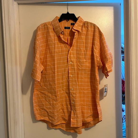Izod Men's Casual Orange Plaid Shirt - Picture 1 of 1